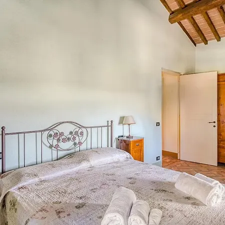 Κατάλυμα σε φάρμα Verniano Five With Panoramic Pool *