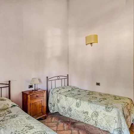 Verniano Five With Panoramic Pool *