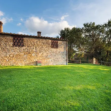 Κατάλυμα σε φάρμα Verniano Five With Panoramic Pool Pieve a Scuola